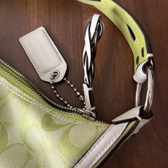 Coach green croissant bag - Picture 2 of 6